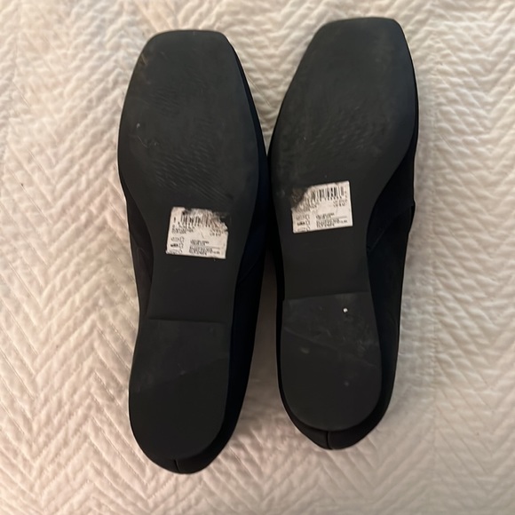 Clarks flats - Picture 2 of 3